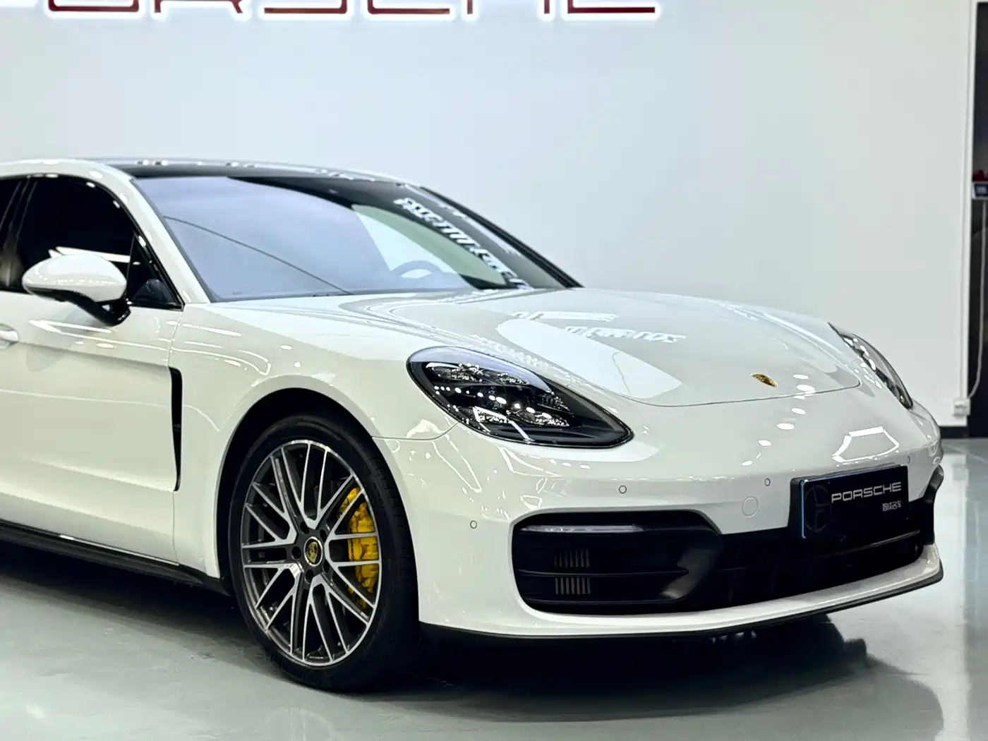 Porsche Panamera 2023 Facelift Panamera Executive Long Wheelbase Platinum Edition 2.9T фото 11