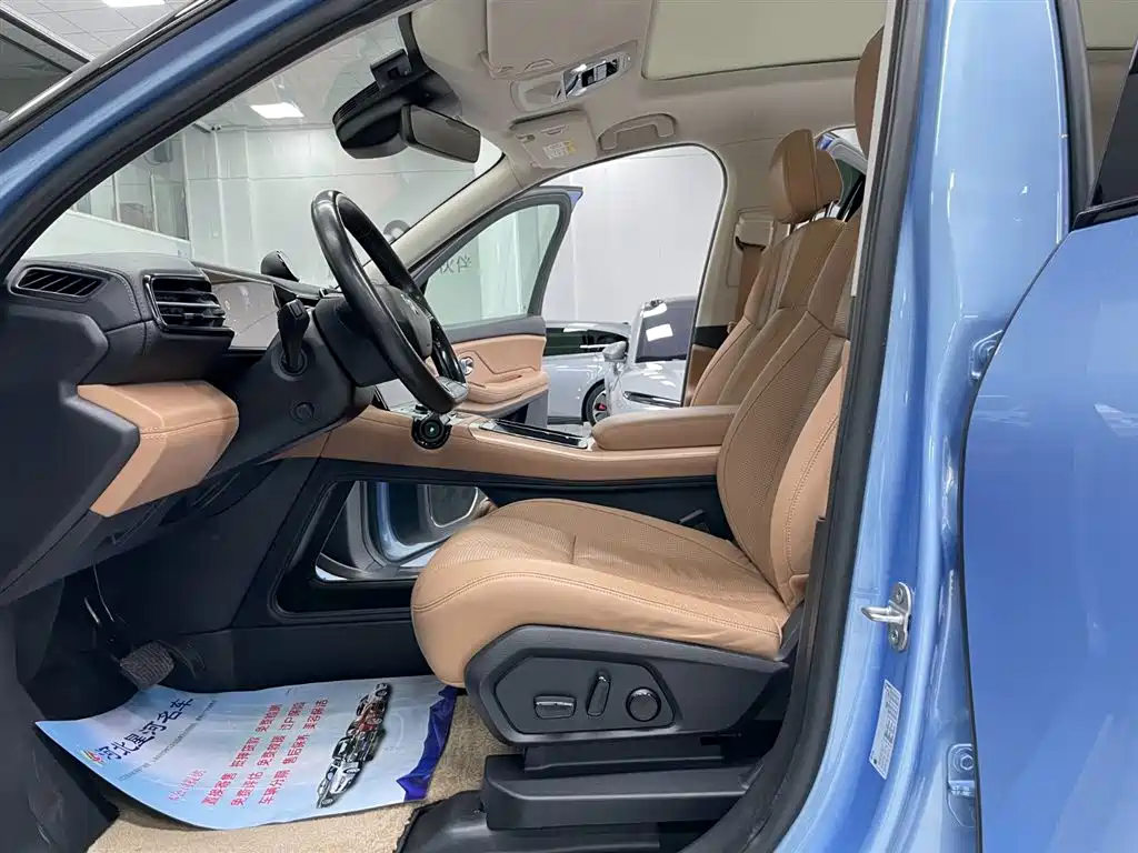 NIO ES8 2019 2018 355KM Base Model 7-Seater Version