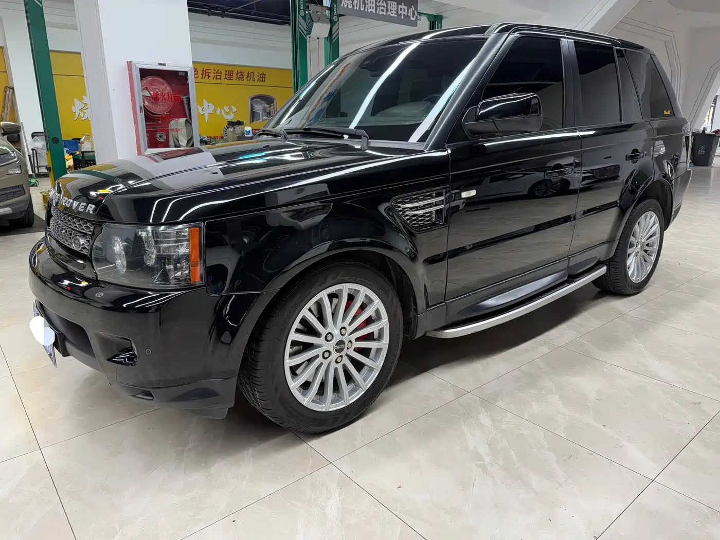 Land Rover Range Rover Sport 2012 3.0 TDV6 HSE Diesel Version фото 2