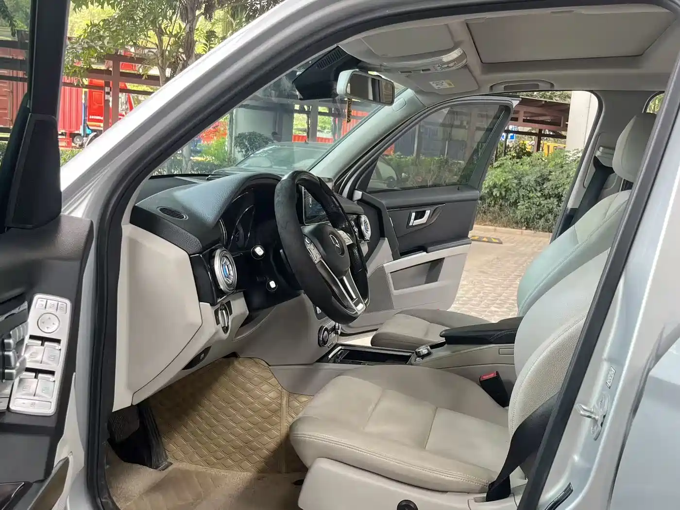 Mercedes-Benz GLK-Class 2015 GLK 260 4MATIC Fashion Ultimate Edition фото 3