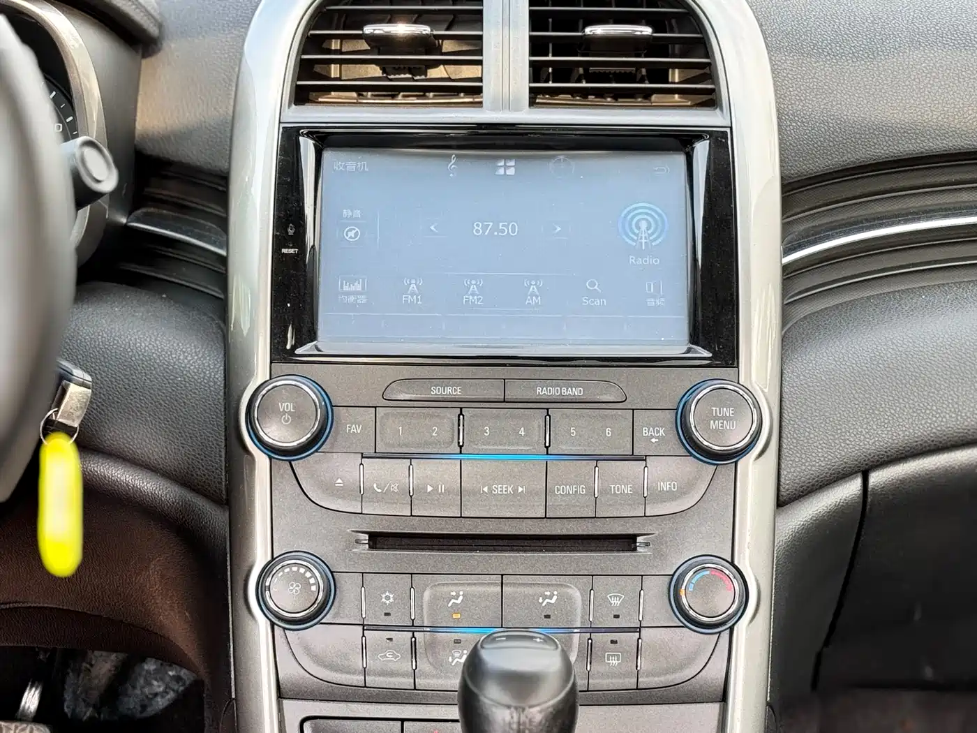 Chevrolet Malibu 2014 1.6T Automatic Comfort фото 12