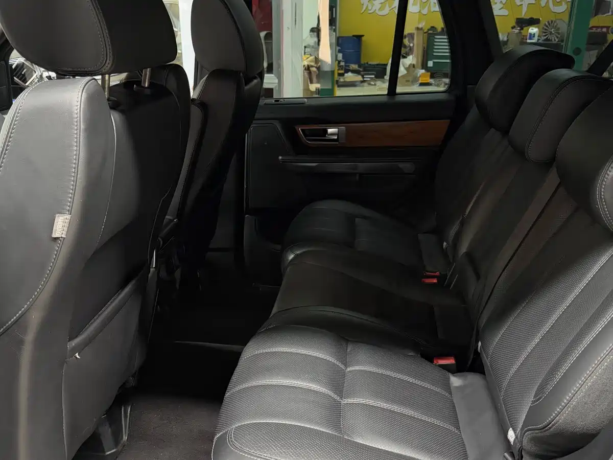 Land Rover Range Rover Sport 2012 3.0 TDV6 HSE Diesel Version фото 6