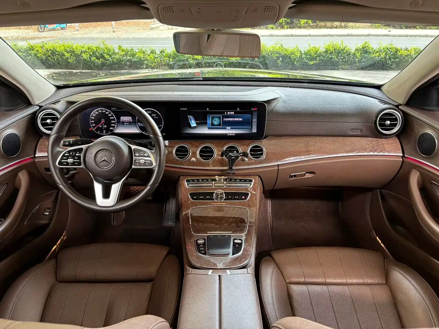 Mercedes-Benz E-Class 2019 E 200 L фото 5