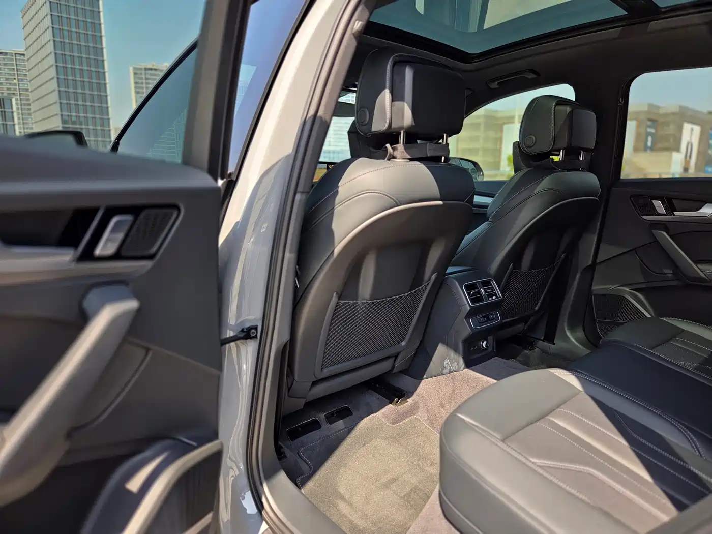 Audi Q5L 2025 45 TFSI Luxury Dynamic фото 8