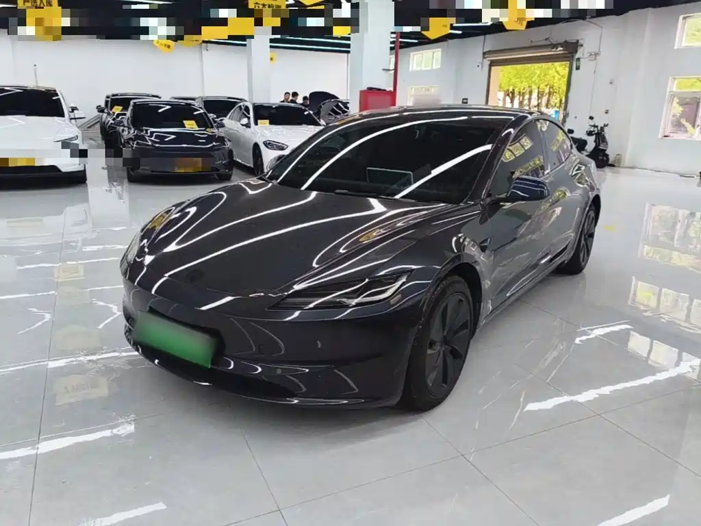 Tesla Model 3 2023