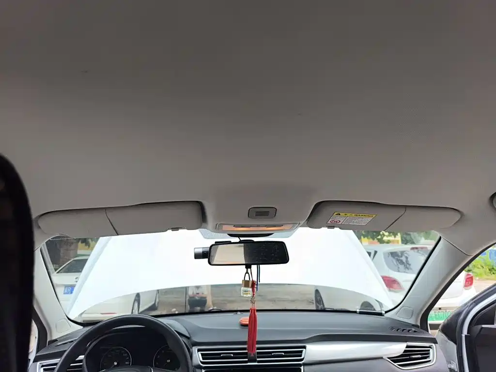 Roewe i5 2019 2019 1.5L Manual 4G-Connected Langyue Edition