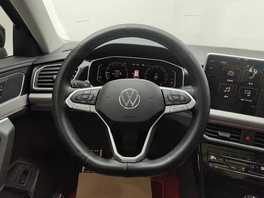Volkswagen Tayron 2024 330TSI 2WD Luxury Plus Advanced фото 15