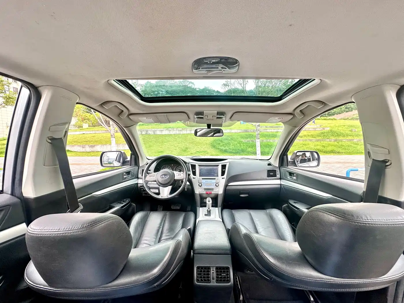 Subaru Legacy 2010 2010 Model 2.0i Luxury