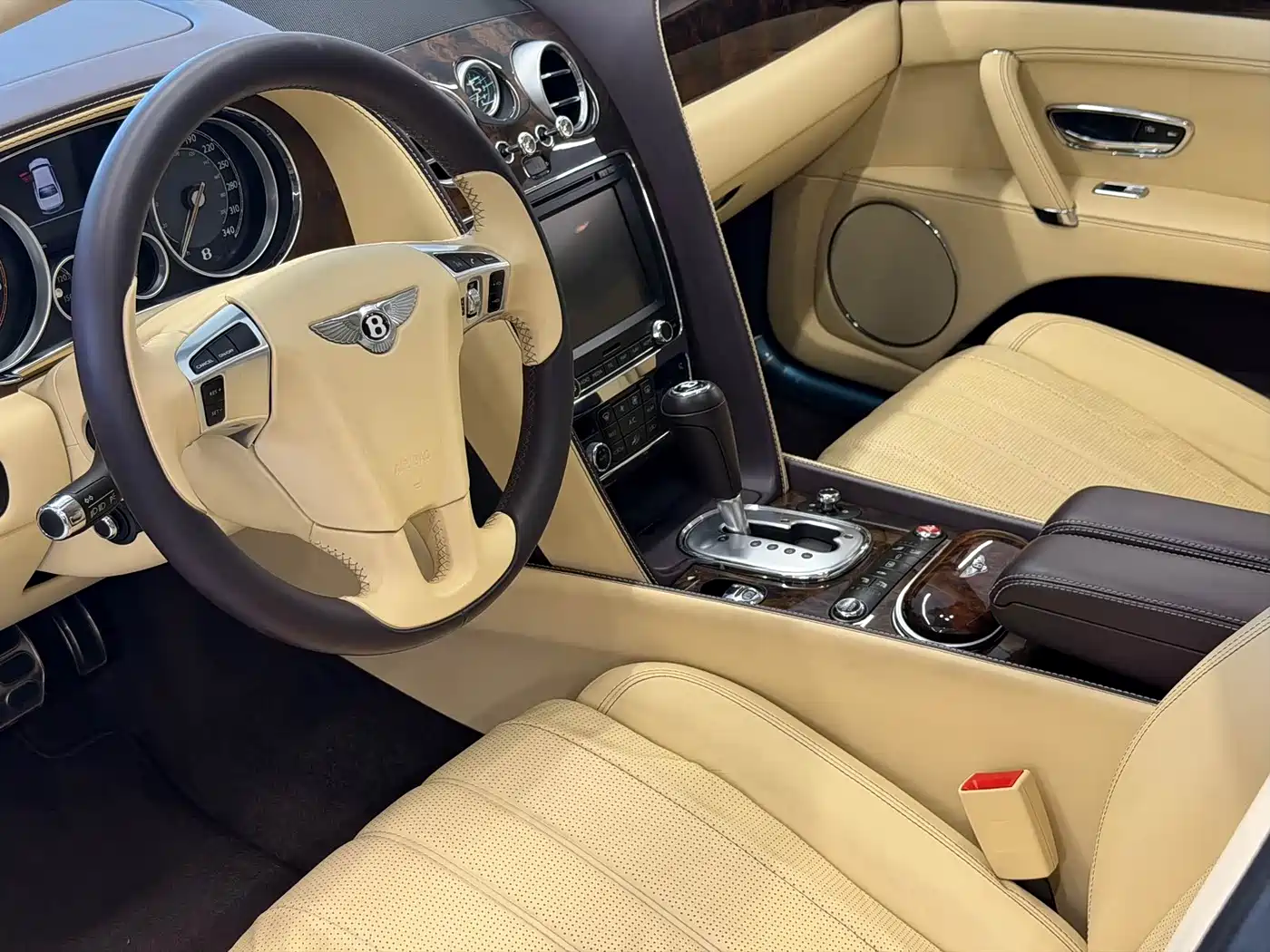 Photo 4 - Bentley Flying Spur