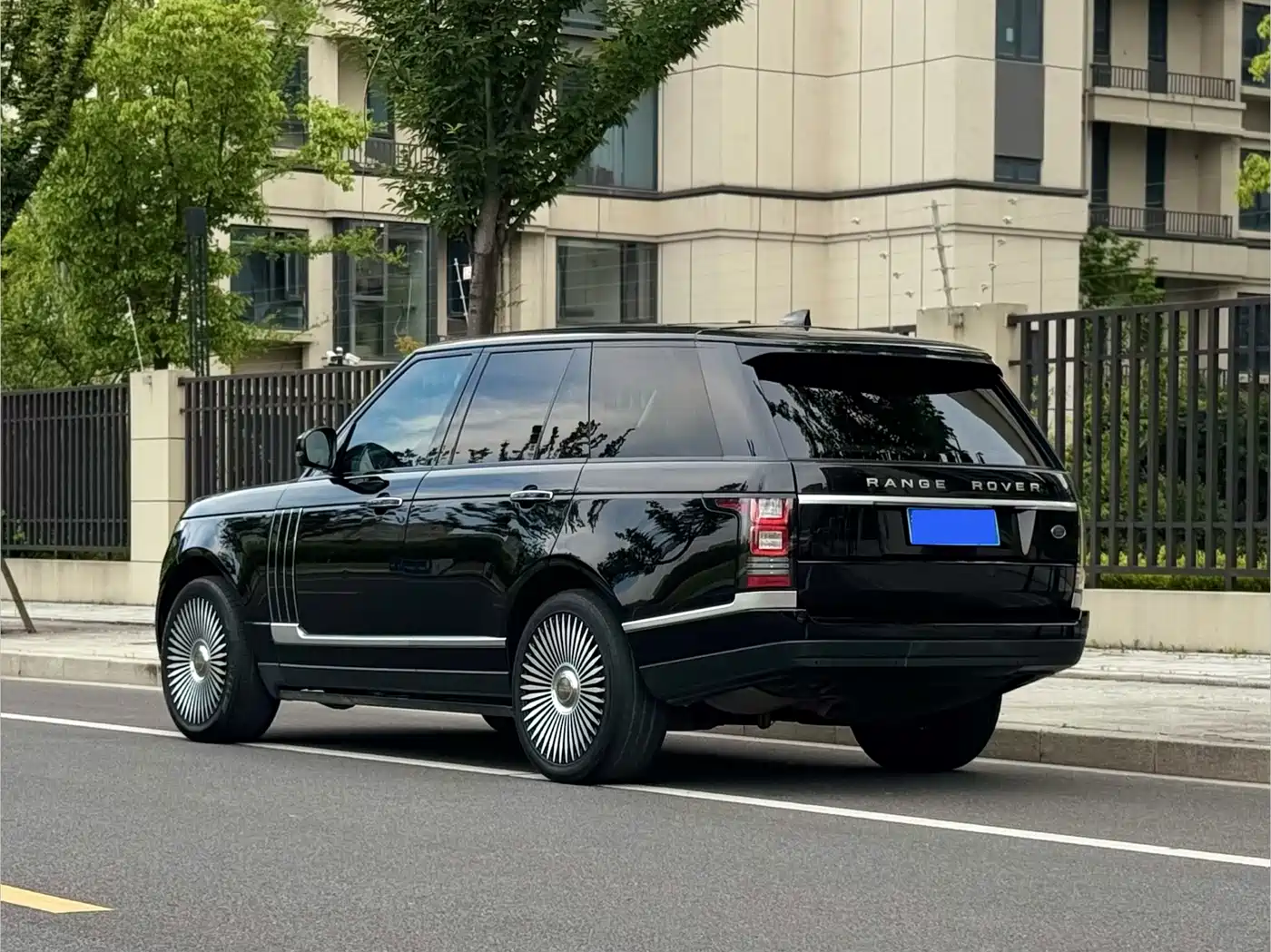 Фото 4 - Land Rover Range Rover