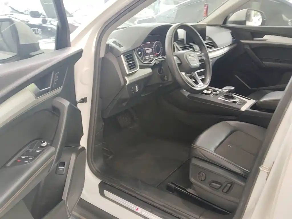 Audi Q5L 2018 2018 40 TFSI Prestige Fashion (China V)
