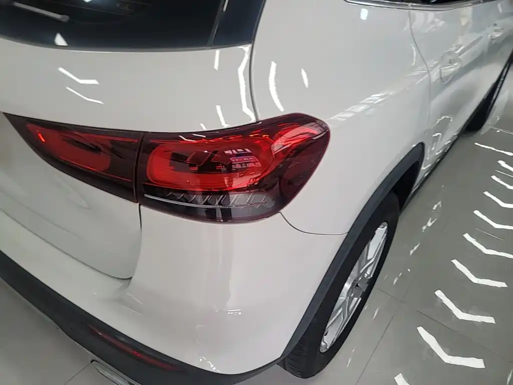 Mercedes-Benz GLA 2023 2023 GLA 200