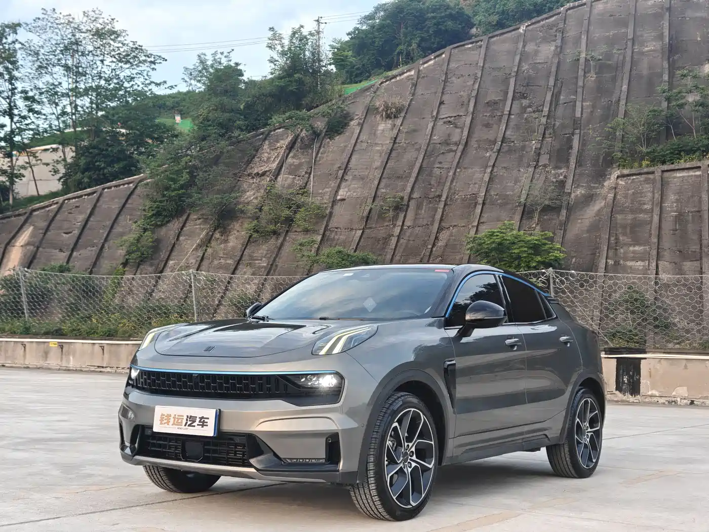 Lynk & Co 05 2020 2.0TD 2WD Shine Halo