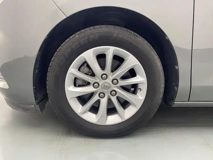 Buick GL8 2017 ES 28T Premium China V фото 9