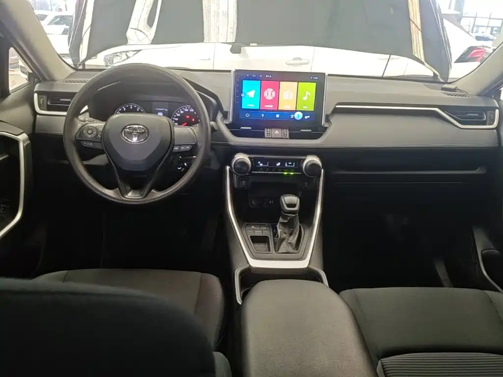 Toyota Wildlander 2023 2022 Facelift 2.0L CVT 2WD Leading Edition