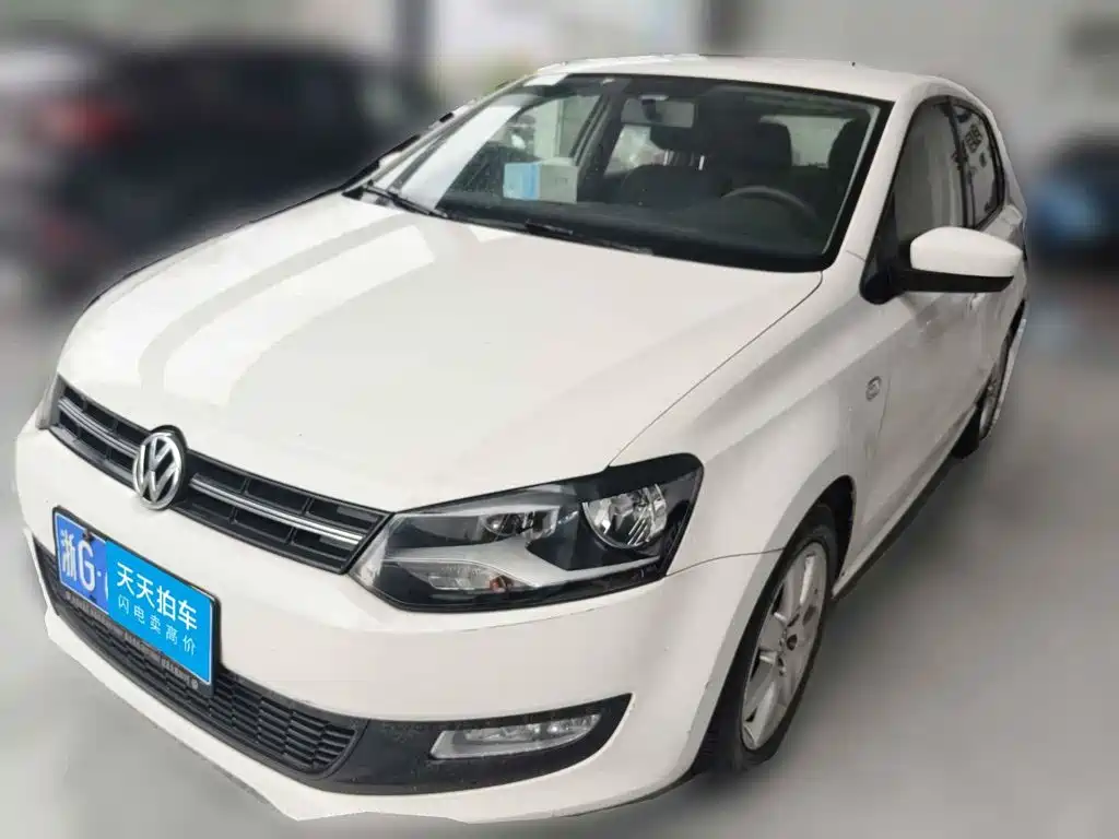 Фото 1 - Volkswagen Polo