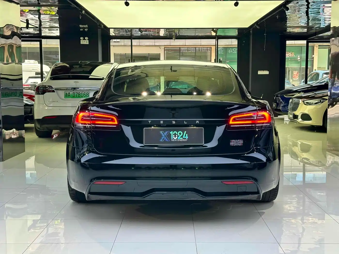 Tesla Model S 2023 2023 Tri-motor AWD Plaid