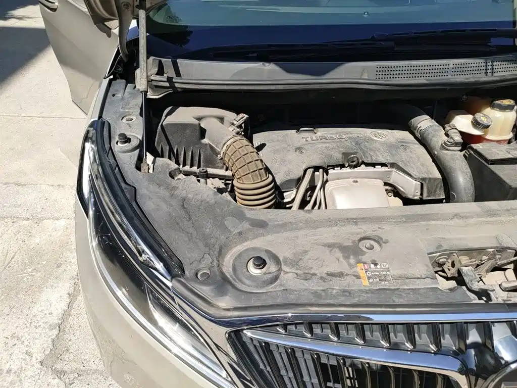 Buick GL8 2017 ES 28T Flagship China V фото 21