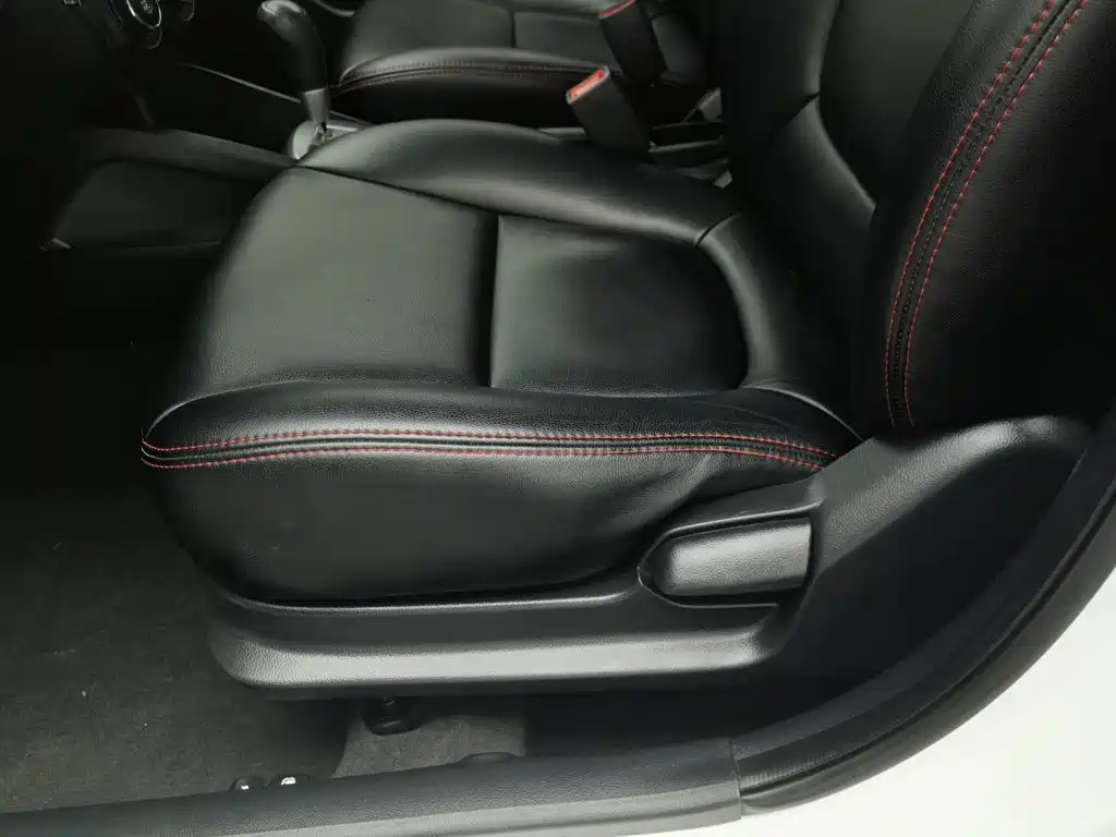 Kia K2 2013 2012 Sedan 1.4L AT GLS Commemorative Edition