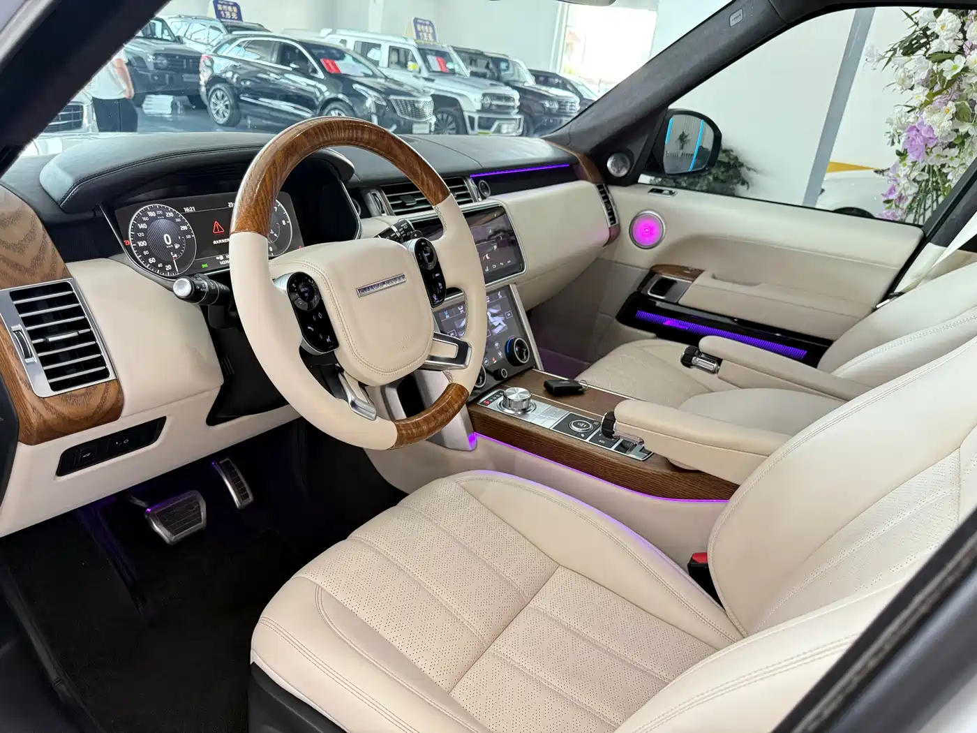 Land Rover Range Rover 2017 3.0 SC V6 Vogue фото 5
