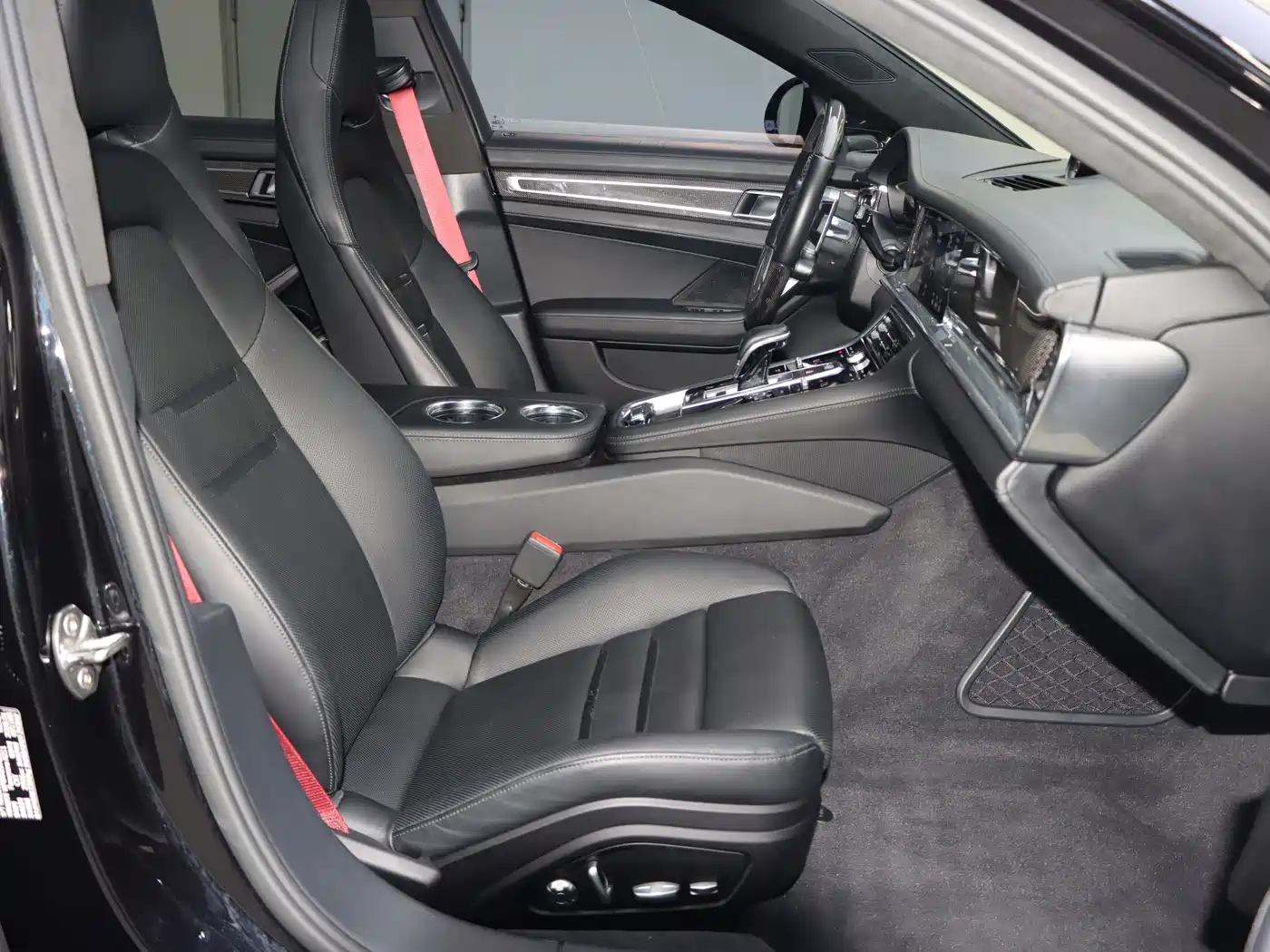 Porsche Panamera 2017 Panamera 3.0T фото 15