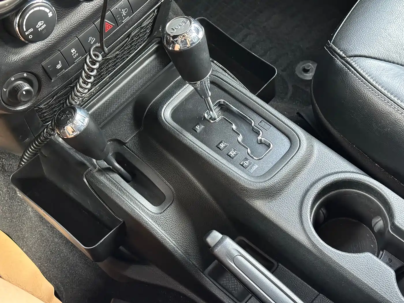 Фото 15 - Jeep Wrangler