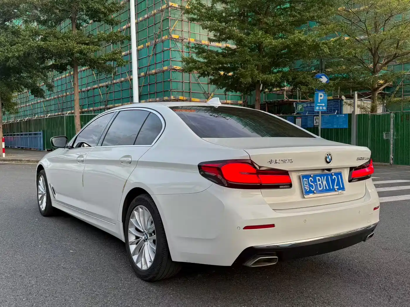 Фото 3 - BMW 5 Series