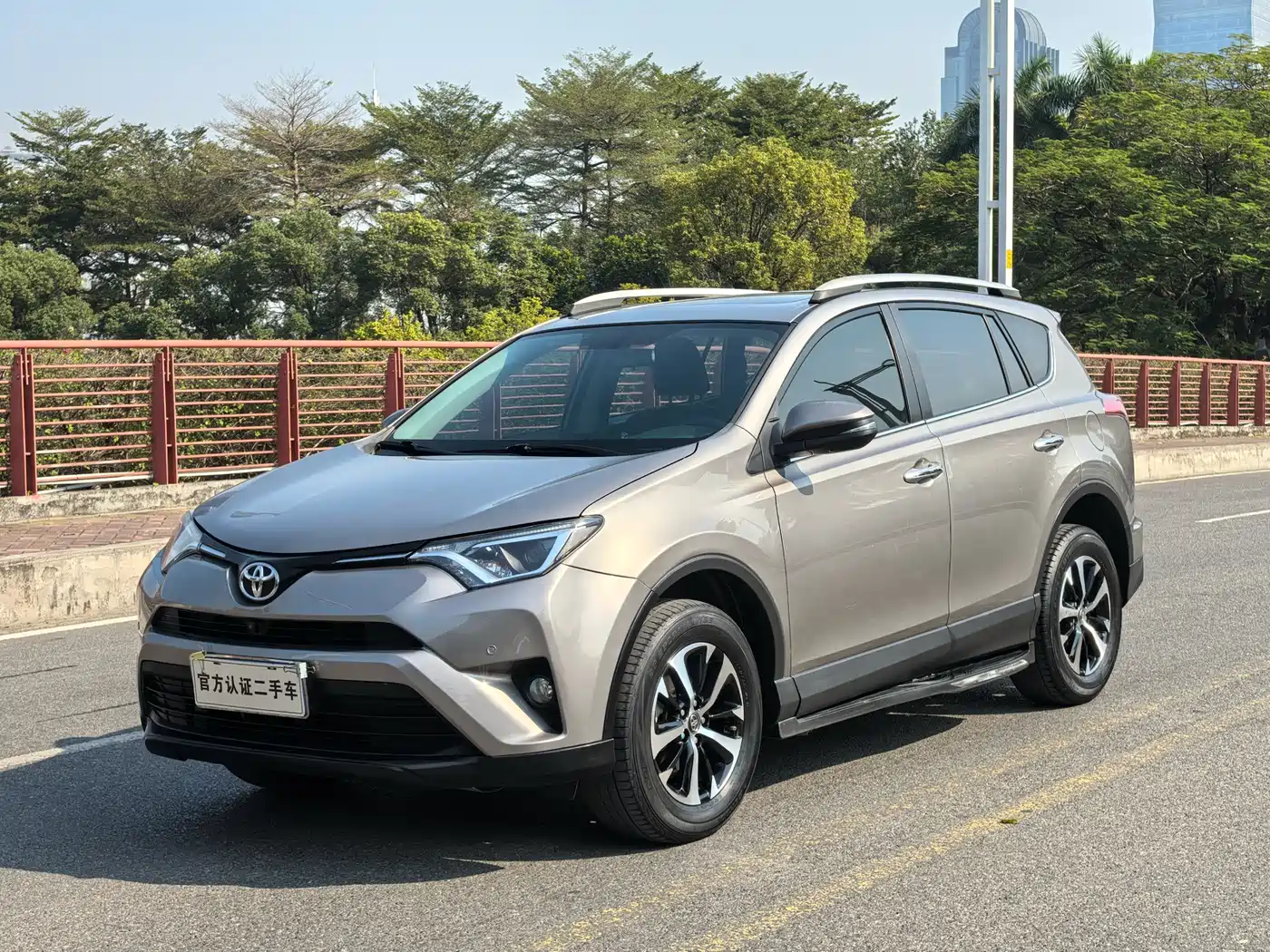 Toyota RAV4 Rongfang 2016 2.0L CVT 2WD Trend (China V)