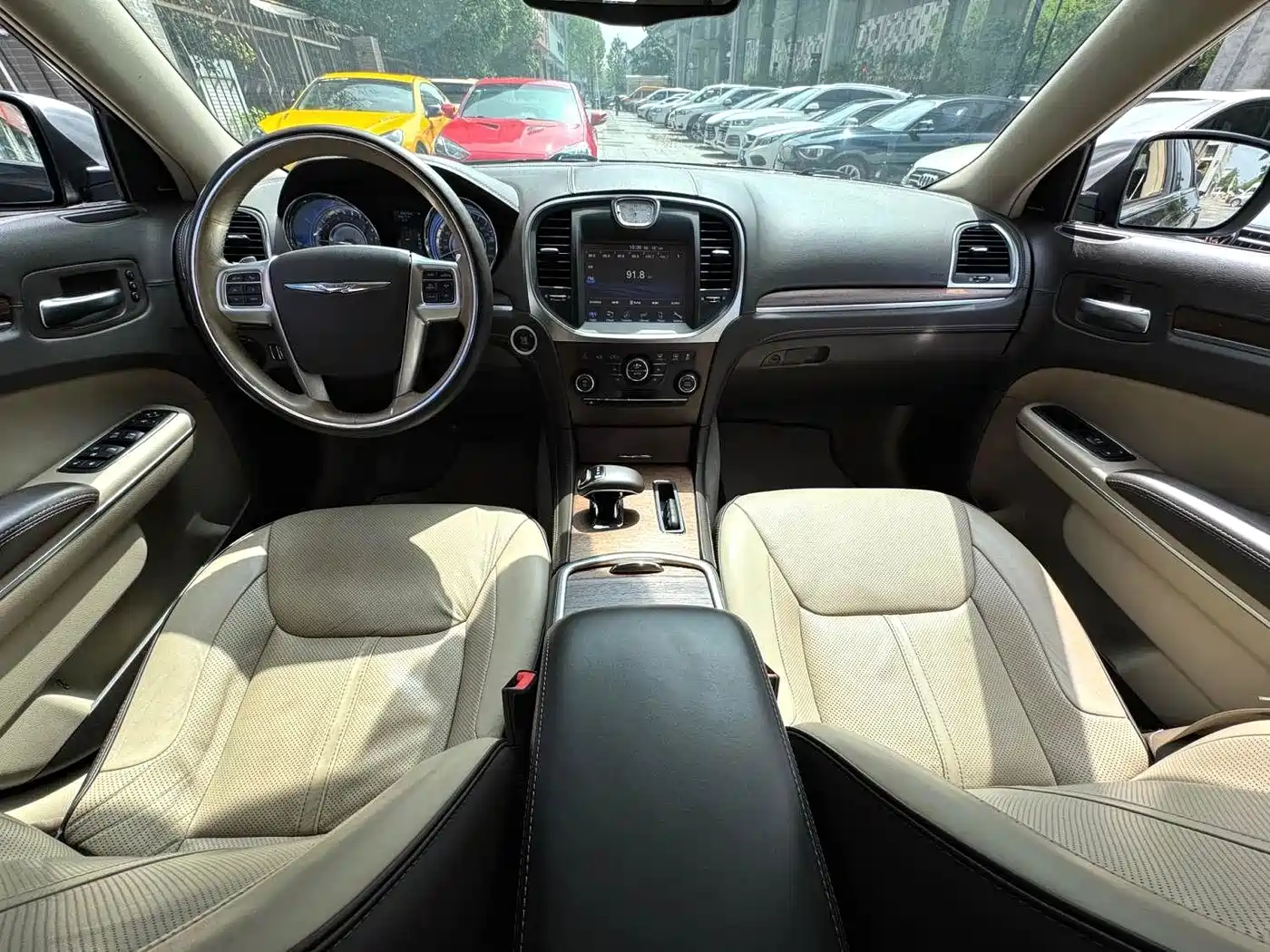 Chrysler 300C (Import) 2014 2012 3.6L Luxury Edition
