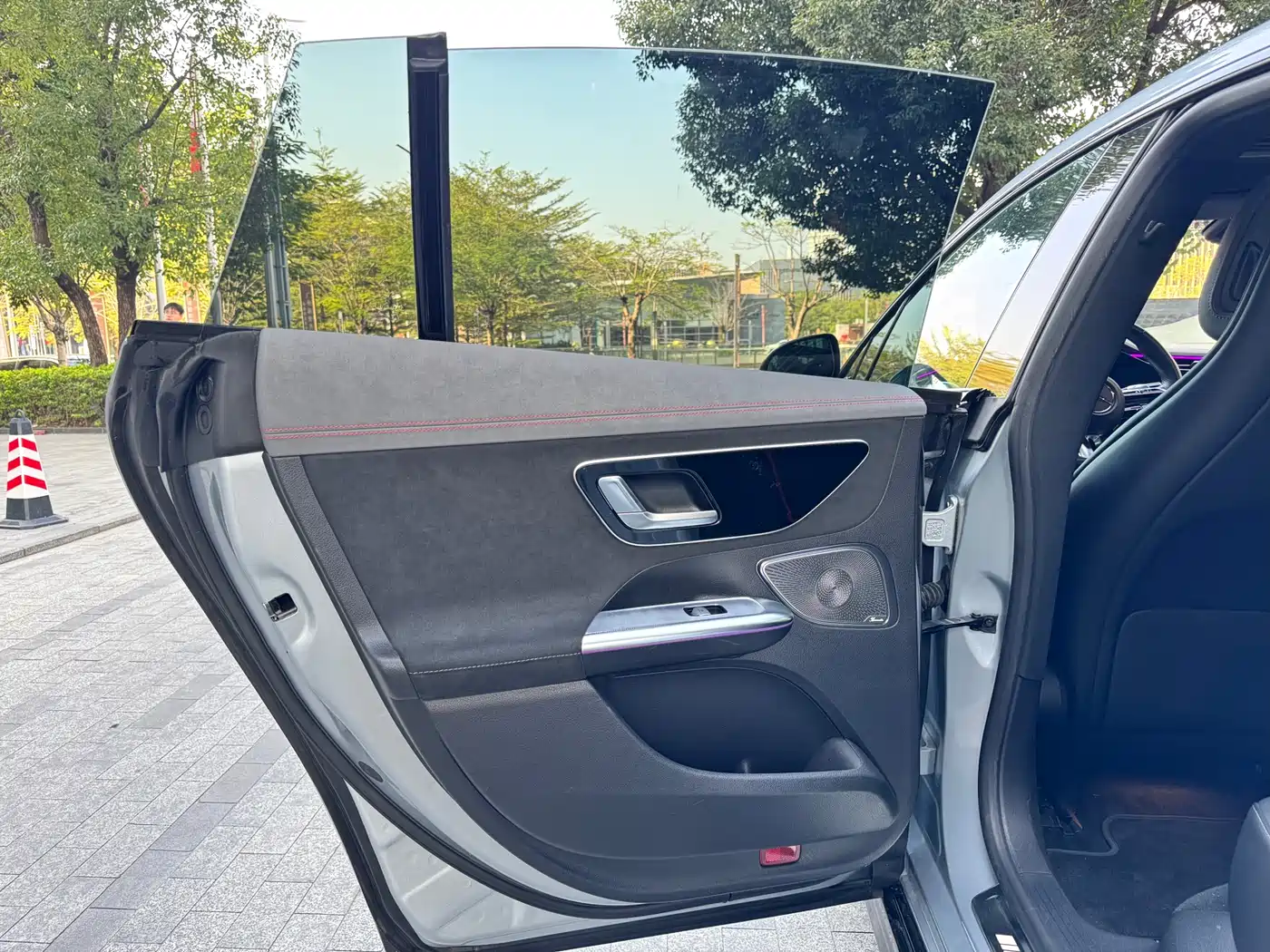 MERCEDES-BENZ EQE AMG