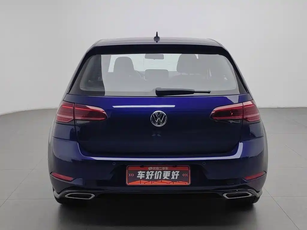 صورة 4 - Volkswagen Golf