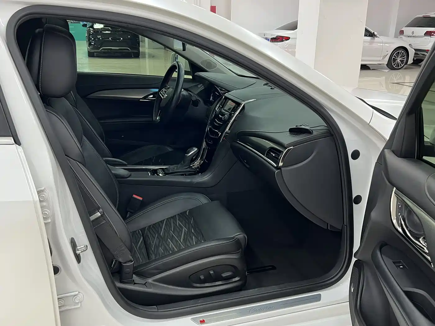 Cadillac ATS-L 2017 28T Technology фото 12
