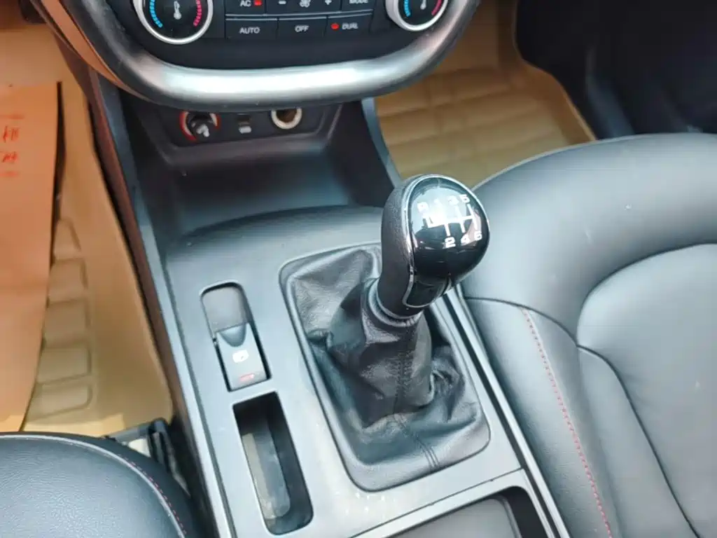 Besturn X80 2016 2015 2.0L Manual Luxury