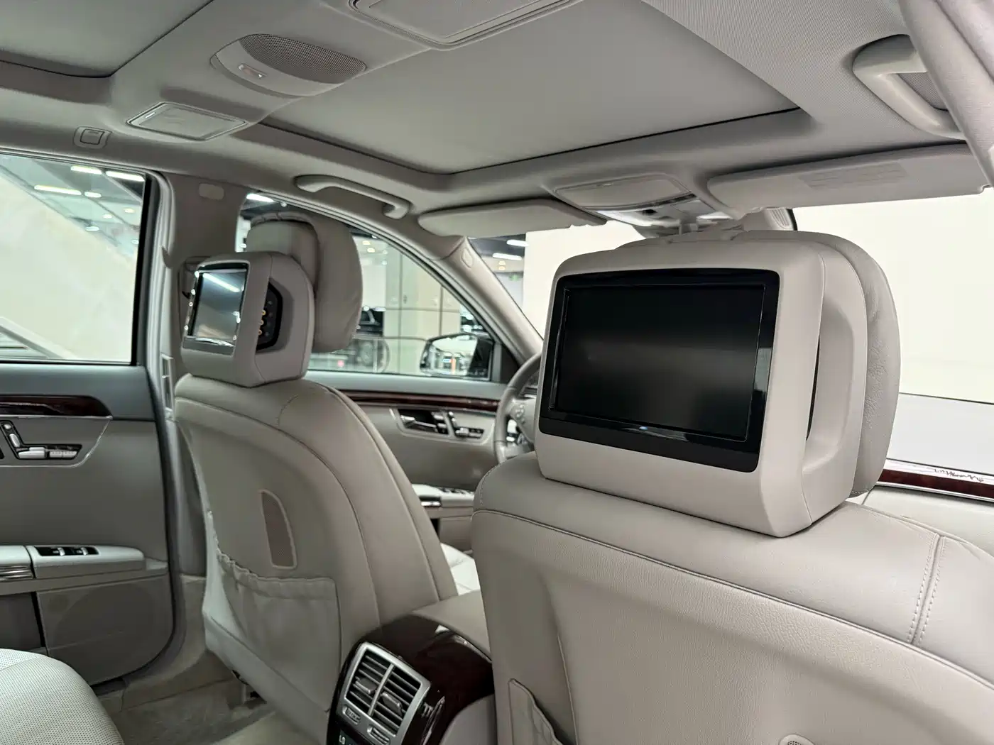 Mercedes-Benz S-Class 2010 S 350 L Luxury фото 18