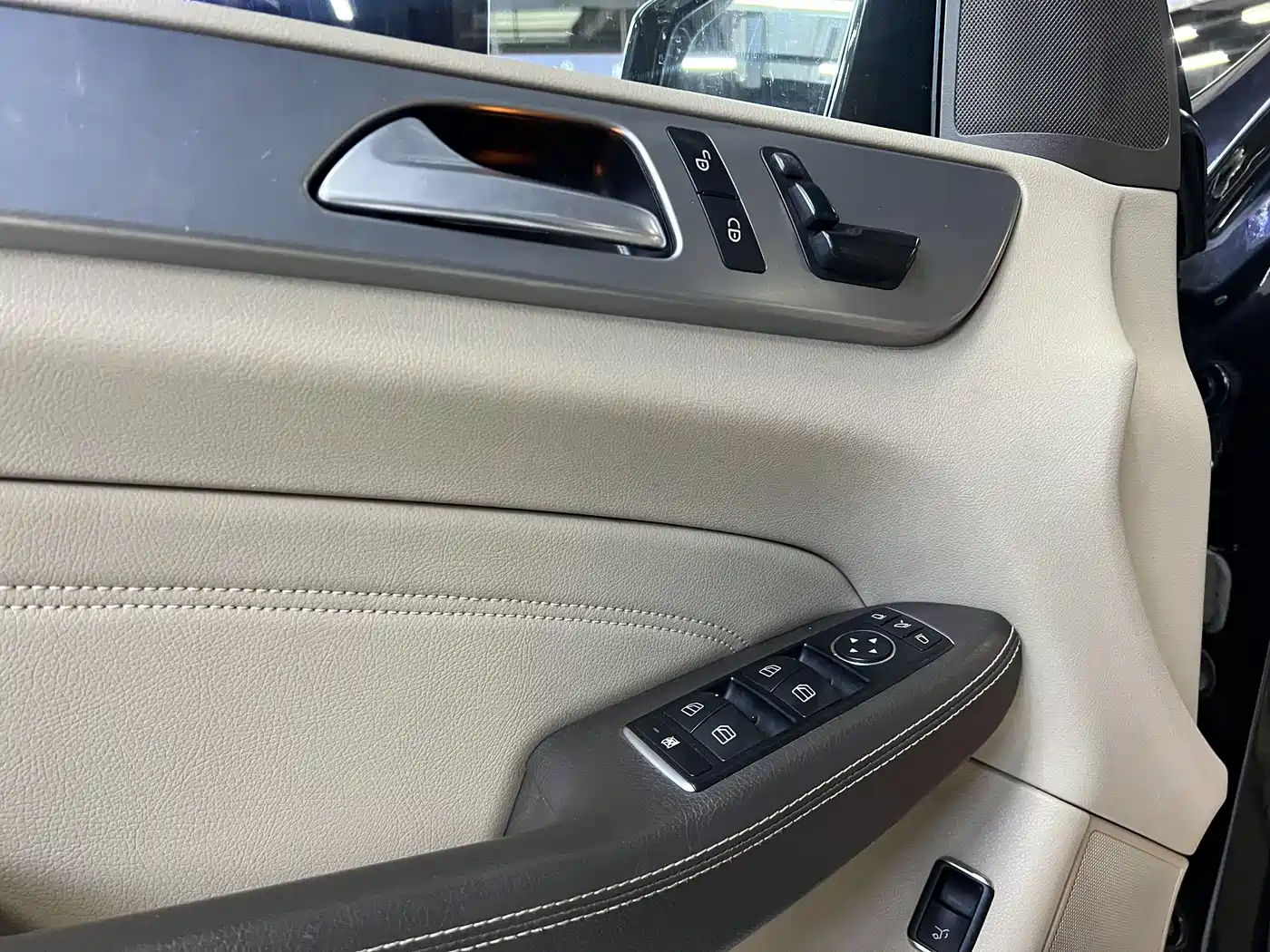 Mercedes-Benz M-Class 2014 ML 320 4MATIC фото 11