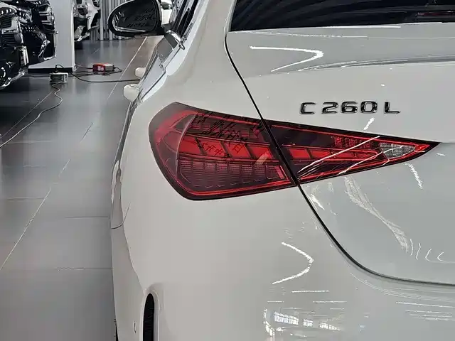 Mercedes-Benz C-Class 2024 C 260 L Sport — фото 4