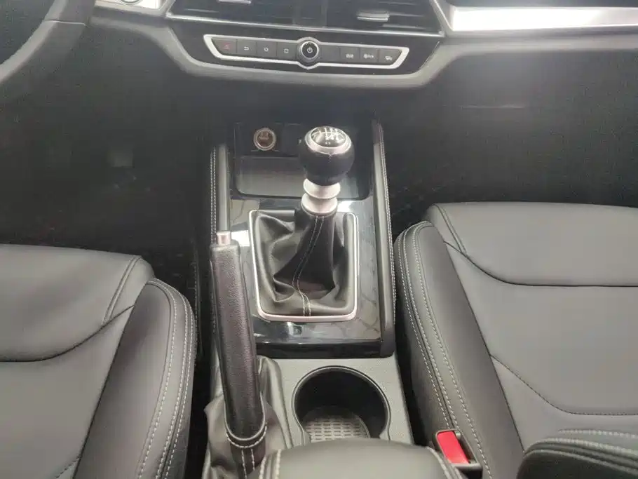 BYD Song 2021 2021 Classic Edition 1.5T Manual Luxury