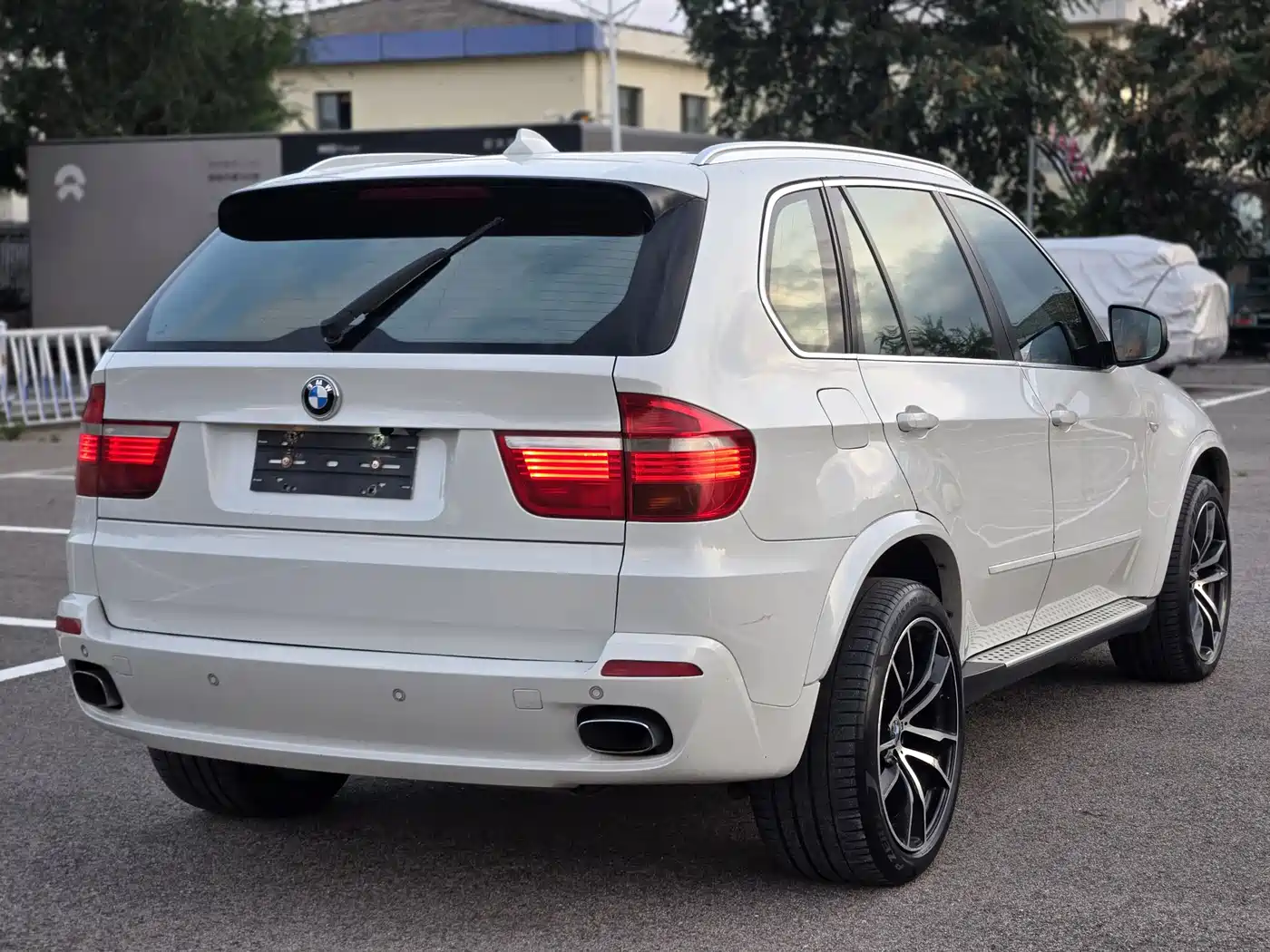 BMW X5 (Import) 2009 xDrive48i Luxury фото 6