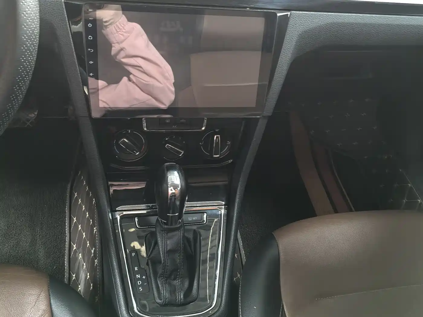 Volkswagen Bora 2016 Model 1.6L Automatic Comfort фото 11