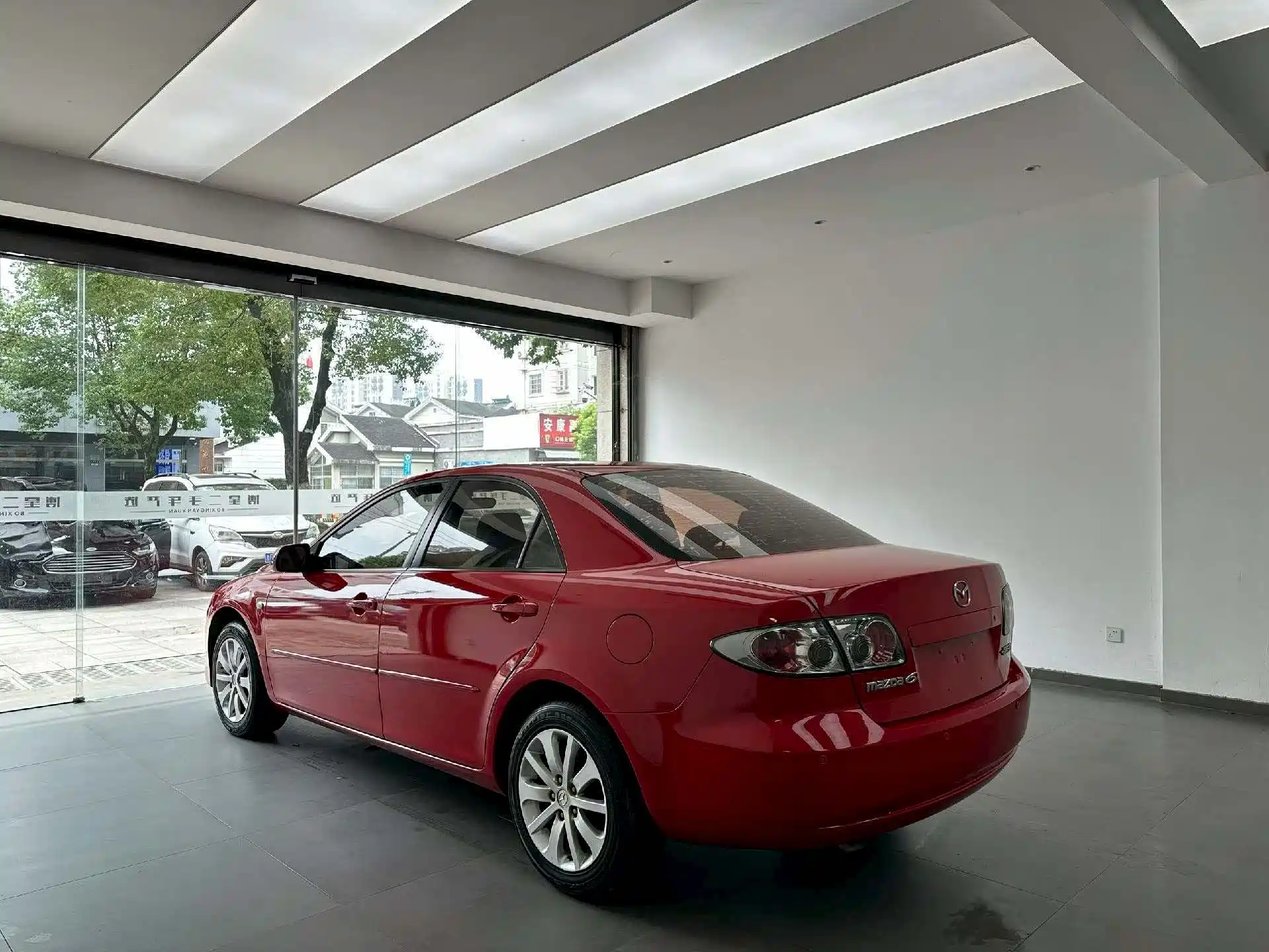 Фото 7 - Mazda 6