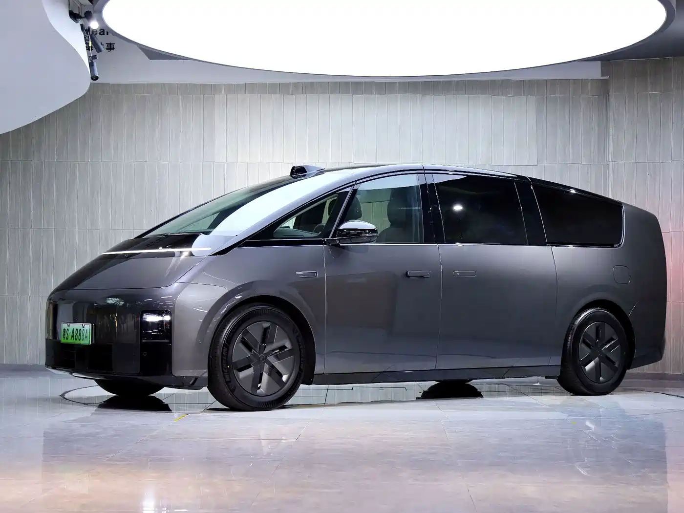 Li Auto MEGA 2024