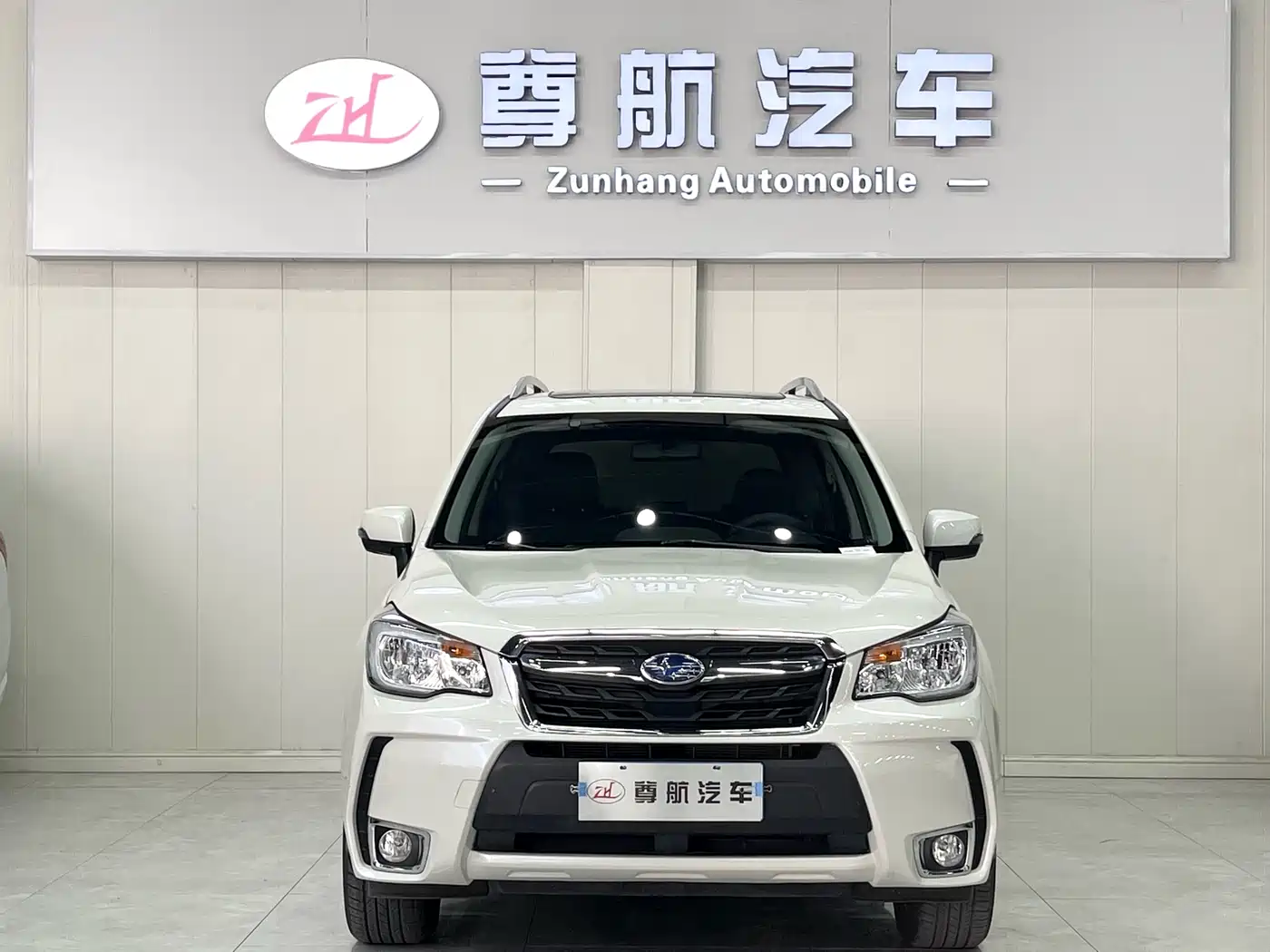 Subaru Forester 2016 2.0i Fashion Navigation Edition фото 2