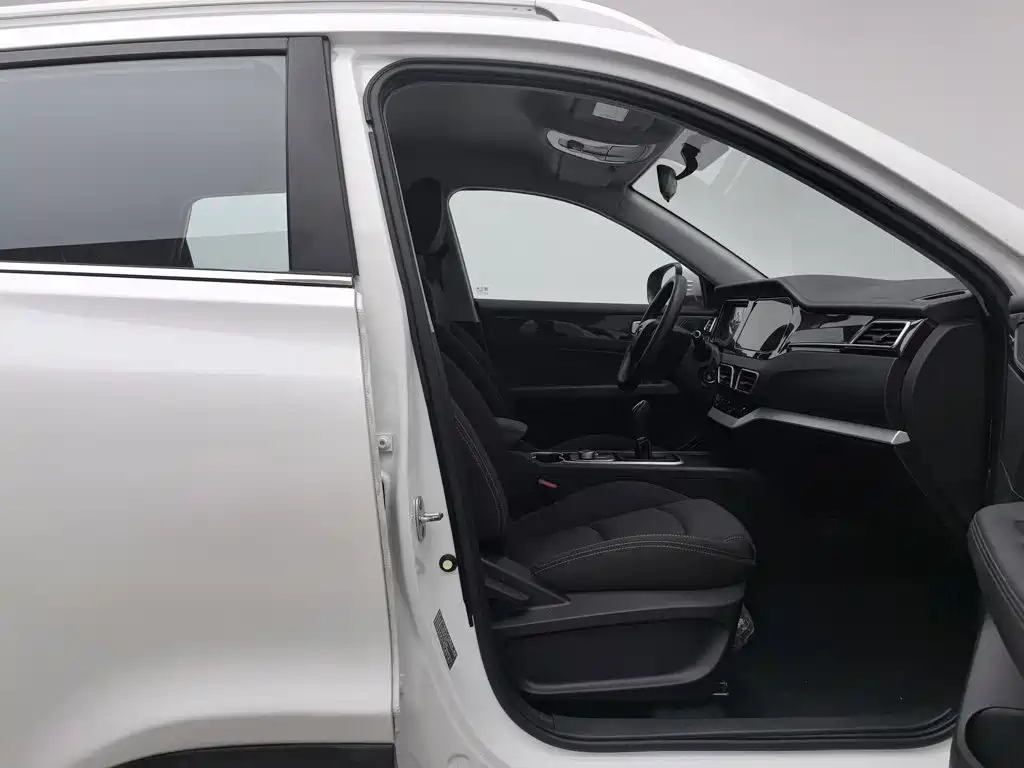 Cowin Xuanjie 2021 2021 1.5L Manual Benefit Edition