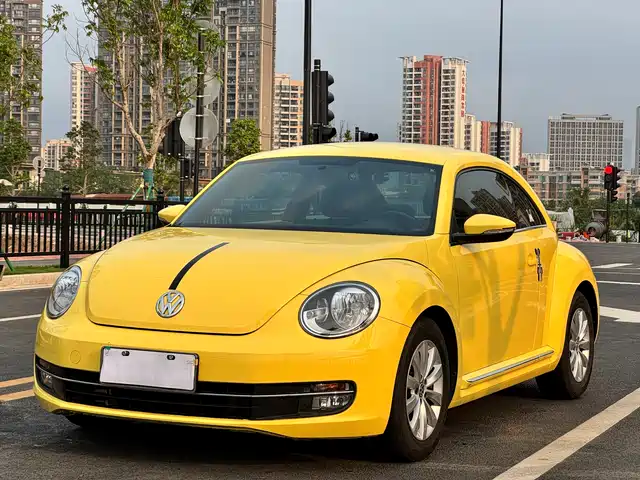 VOLKSWAGEN BEETLE