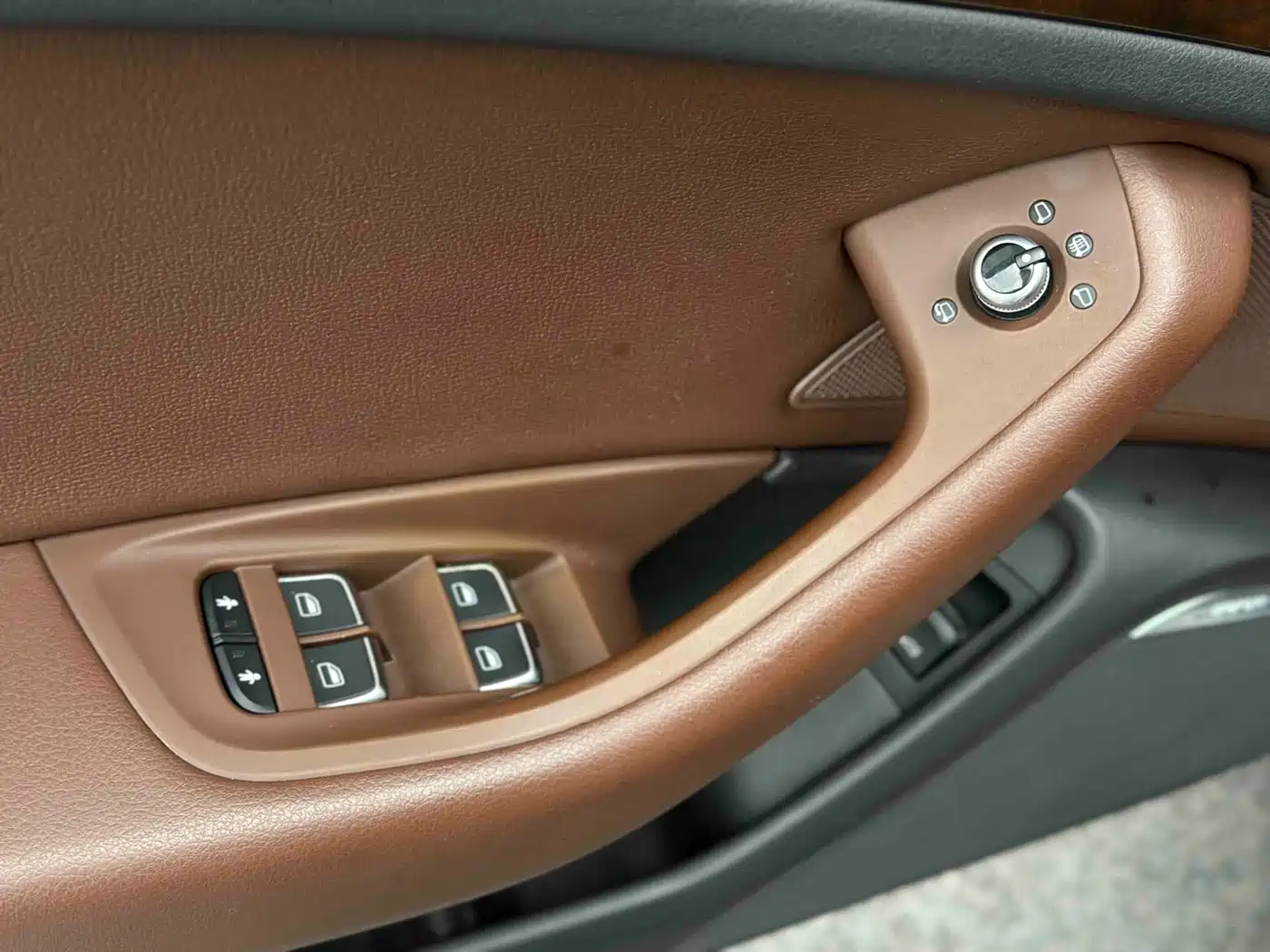 Audi A6L 2014 30 FSI Luxury фото 5