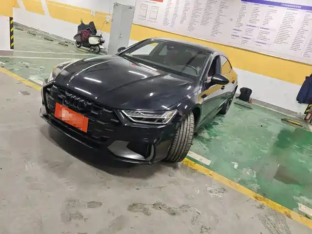 AUDI A7L