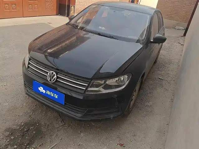 VOLKSWAGEN SANTANA