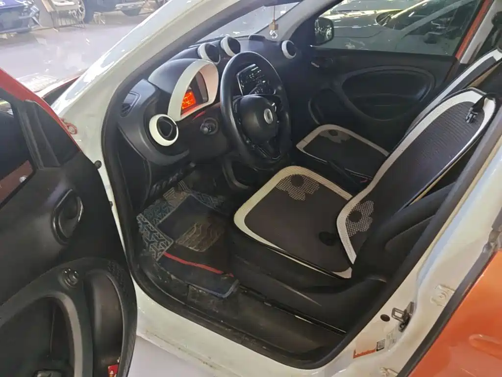 smart forfour 2019 2018 1.0L 52kW Agile Edition