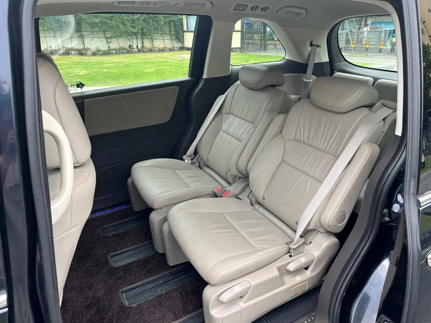 Фото 6 - Honda Odyssey
