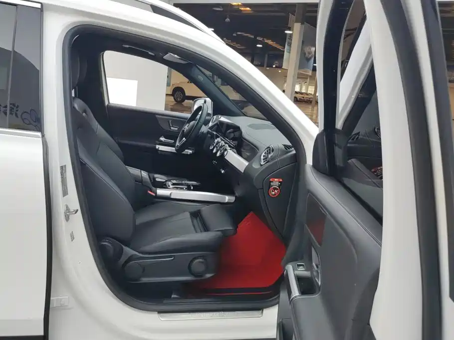 Mercedes-Benz GLB, миниатюра 8